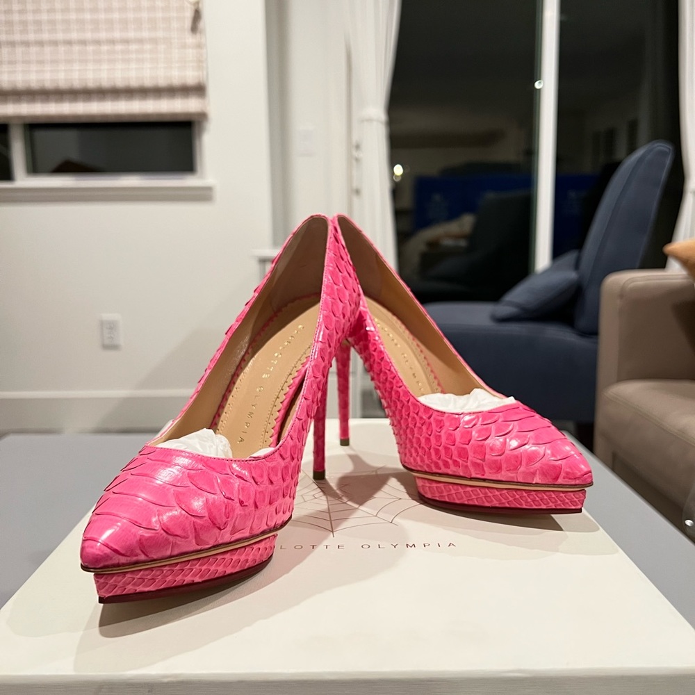 NWT Charlotte Olympia Debbie Fiesta Pink Python EU 36 US 5.5